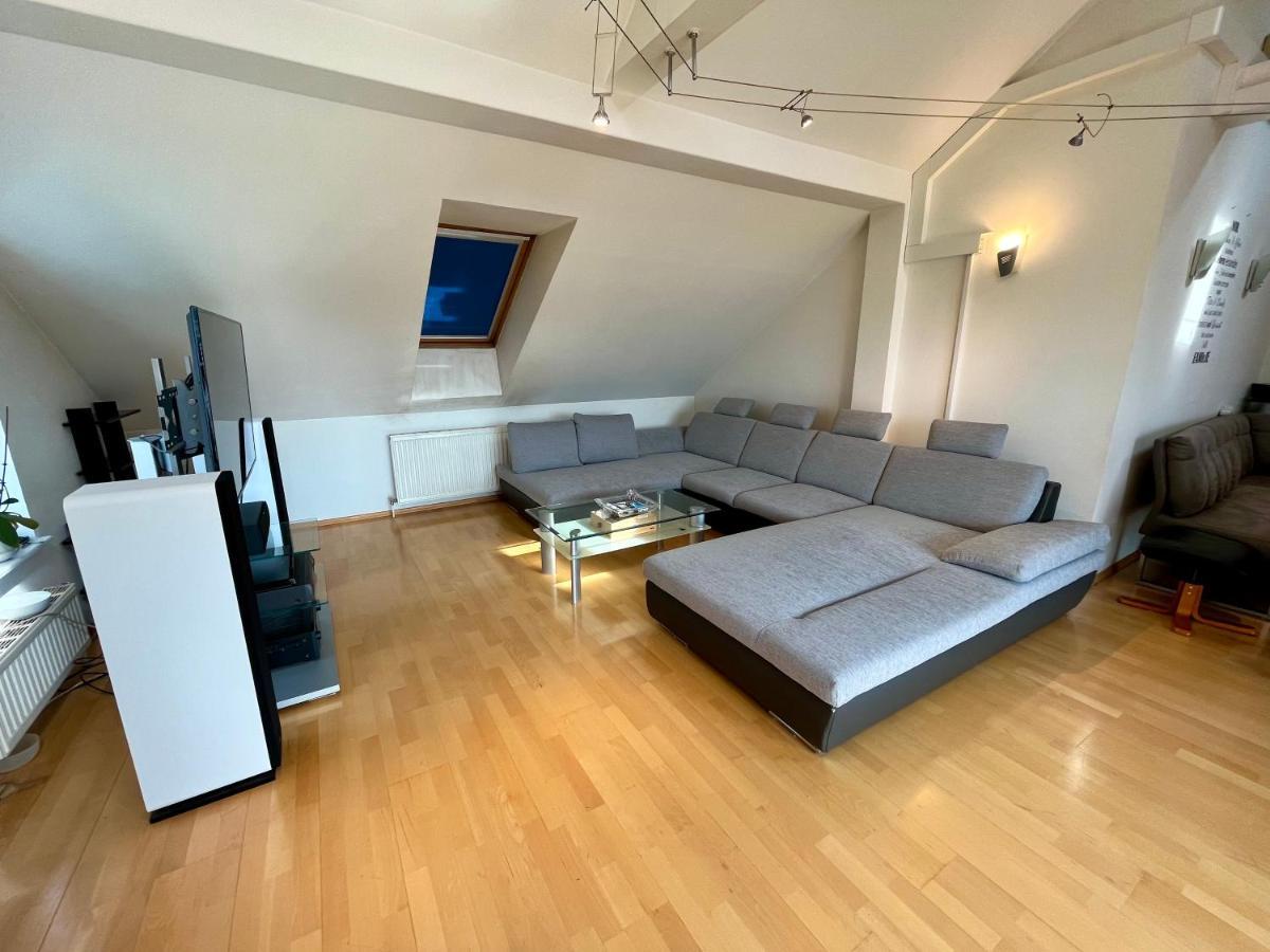 Apartamento Atemberaubendes Loft Mit Pool Viena Exterior foto